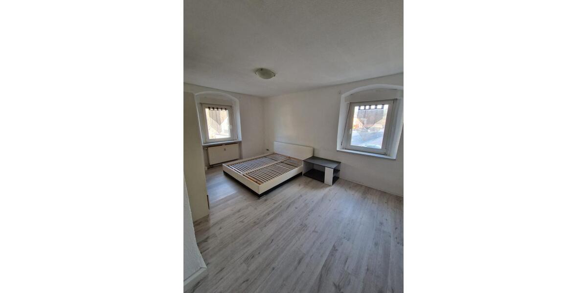 Etagenwohnung Sonneberg - 3 Zimmer, 80 m&sup2;, 800&euro; | Angebot:25800526