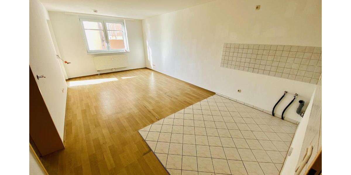 Süd-Balkon! 2-Raum Wohnung mit Dusche, Aufzug im Haus und Tiefgarage! - Etagenwohnung Gera Alt-Bieblach | Angebot:27119921
