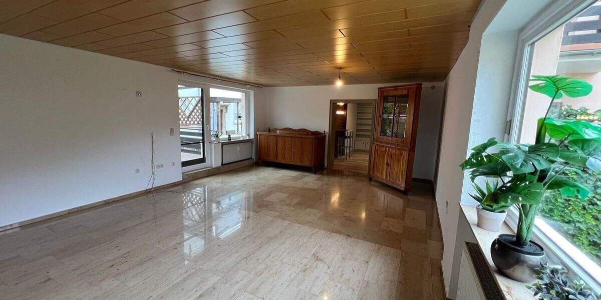 Etagenwohnung Bad Kreuznach Bad Münster-Ebernburg - 4 Zimmer, 110 m&sup2;, 990&euro; | Angebot:25729475