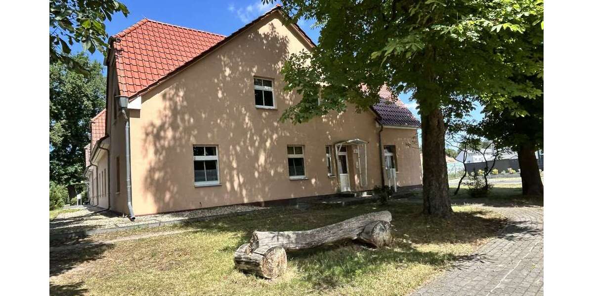 Wohnung zum Mieten in Zossen 1.098,10 € 108.91 m² 4 zimmer