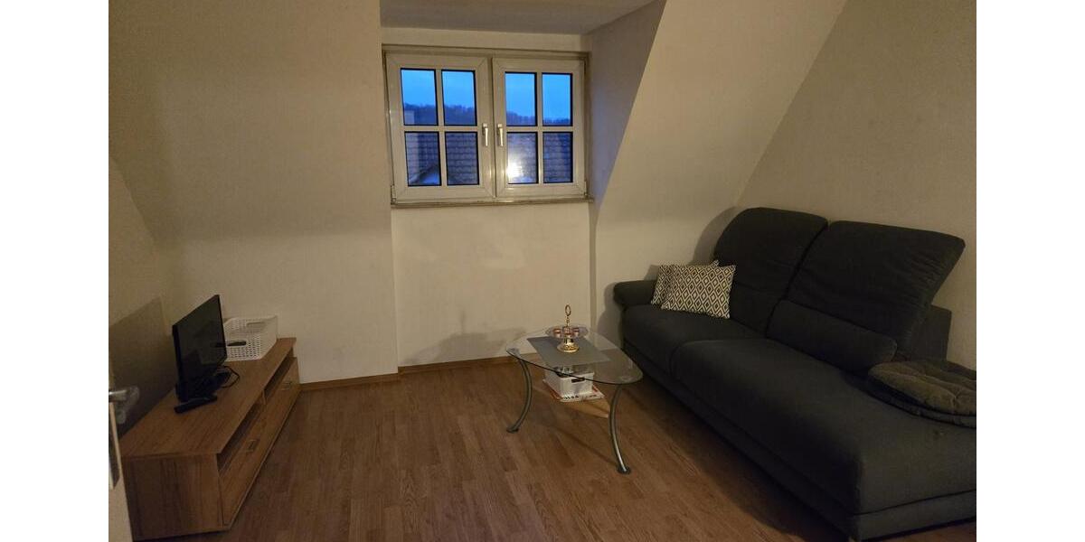 Dachgeschoßwohnung Eschwege - 2 Zimmer, 44 m&sup2;, 300&euro; | Angebot:24380361