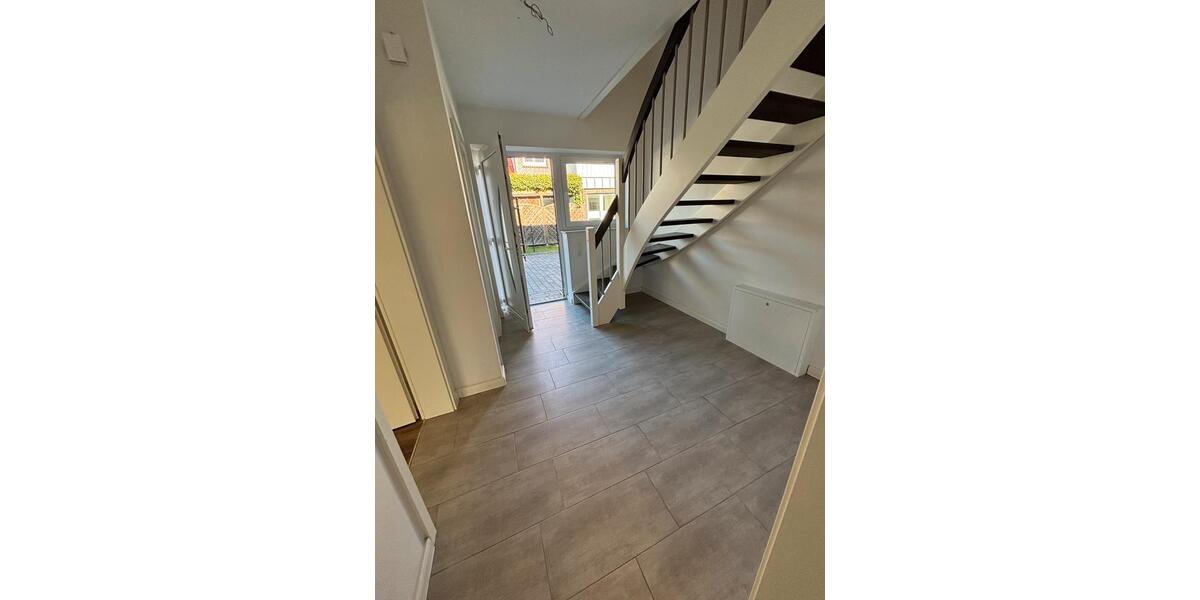 Etagenwohnung Aurich - 4 Zimmer, 105 m&sup2;, 1.050&euro; | Angebot:26067741