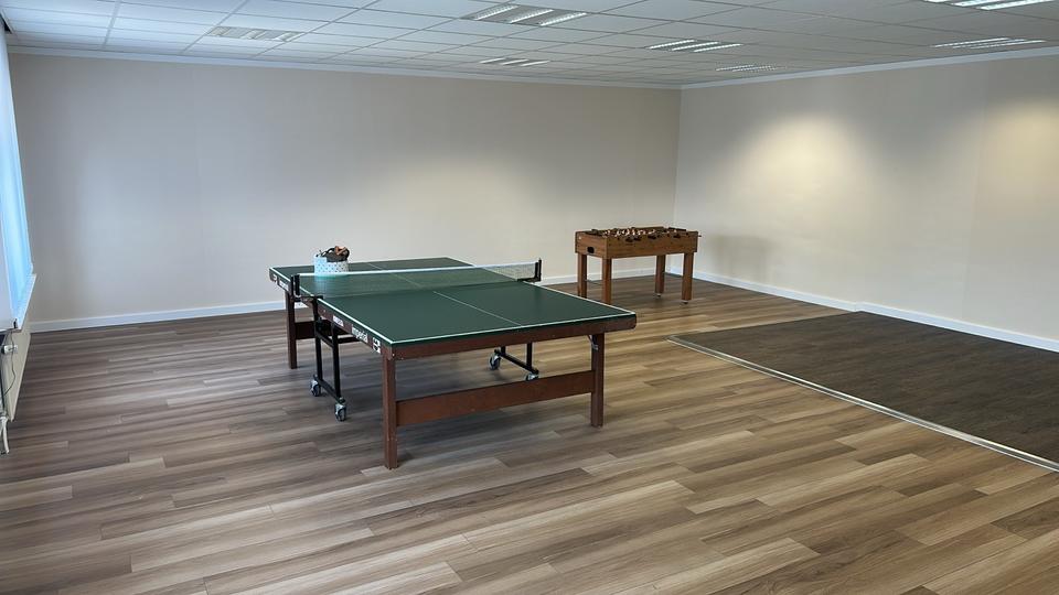 Etagenwohnung Stapel - 7 Zimmer, 258 m&sup2;, 36&euro; | Angebot:25143280