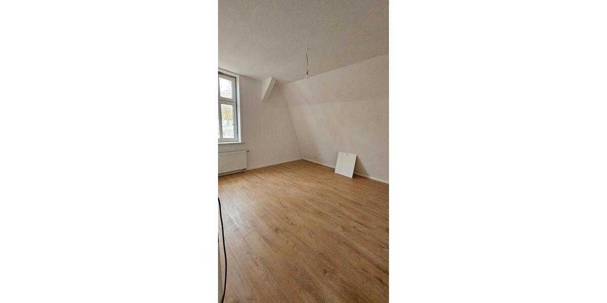 Etagenwohnung Niestetal - 4 Zimmer, 108 m&sup2;, 800&euro; | Angebot:26272961