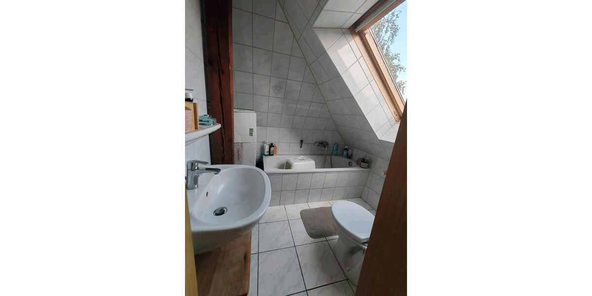 Dachgeschoßwohnung Wolmirstedt - 1 Zimmer, 32 m&sup2;, 250&euro; | Angebot:26704608