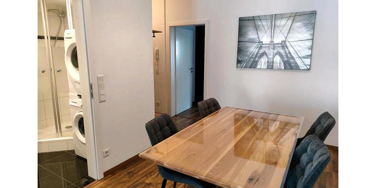 Etagenwohnung Düsseldorf Stadtbezirk 3 - 2 Zimmer, 54 m&sup2;, 1.700&euro; | Angebot:26432738