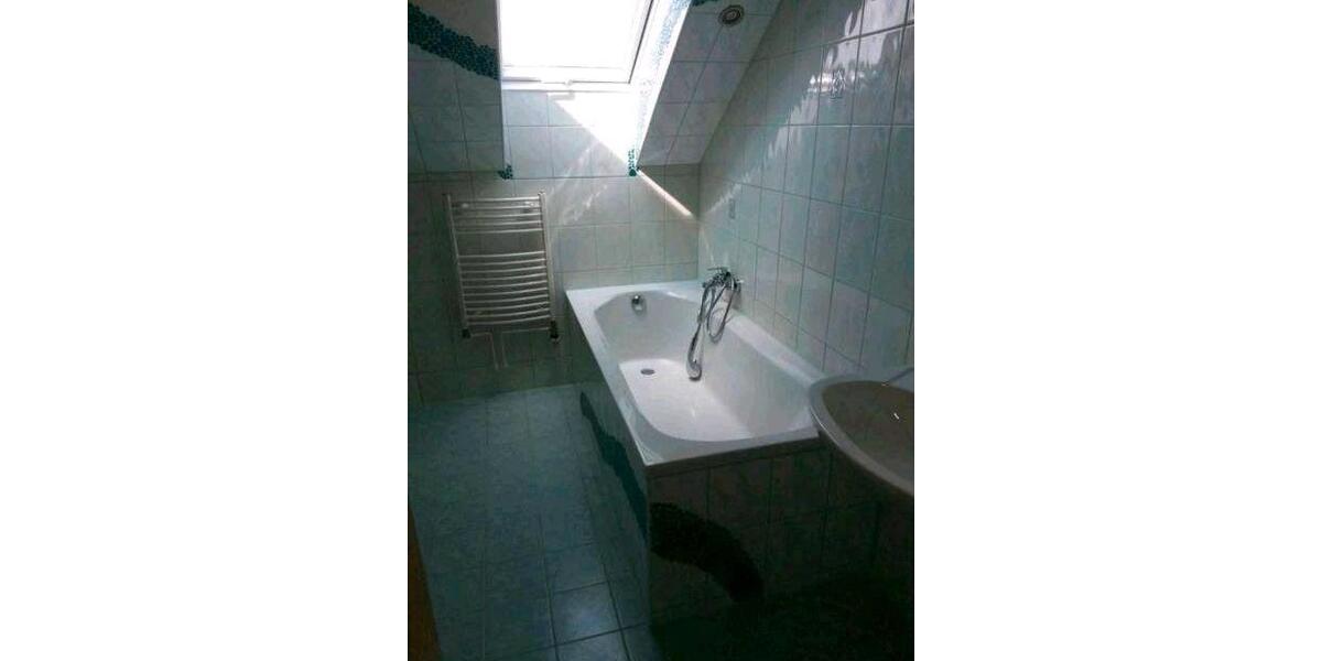 Dachgeschoßwohnung Döbeln - 4 Zimmer, 80 m&sup2;, 520&euro; | Angebot:26431475