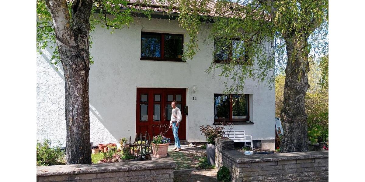 Wohnen auf Zeit Brilon - 6 Zimmer, 160 m&sup2;, 300&euro; | Angebot:26337024