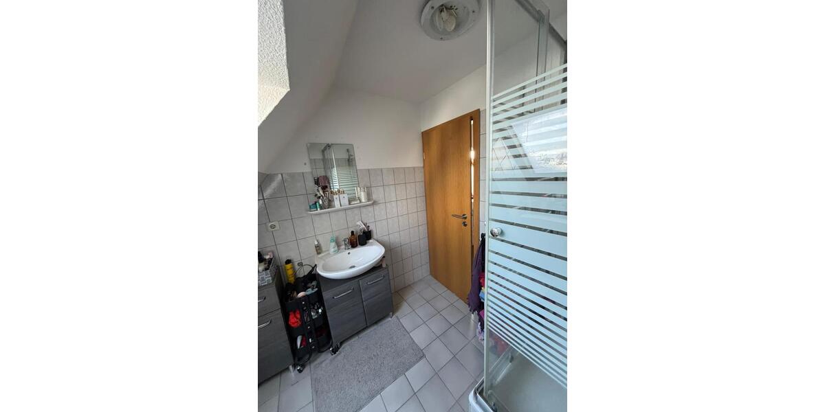 Dachgeschoßwohnung Bünde - 1.5 Zimmer, 33 m&sup2;, 330&euro; | Angebot:24804556