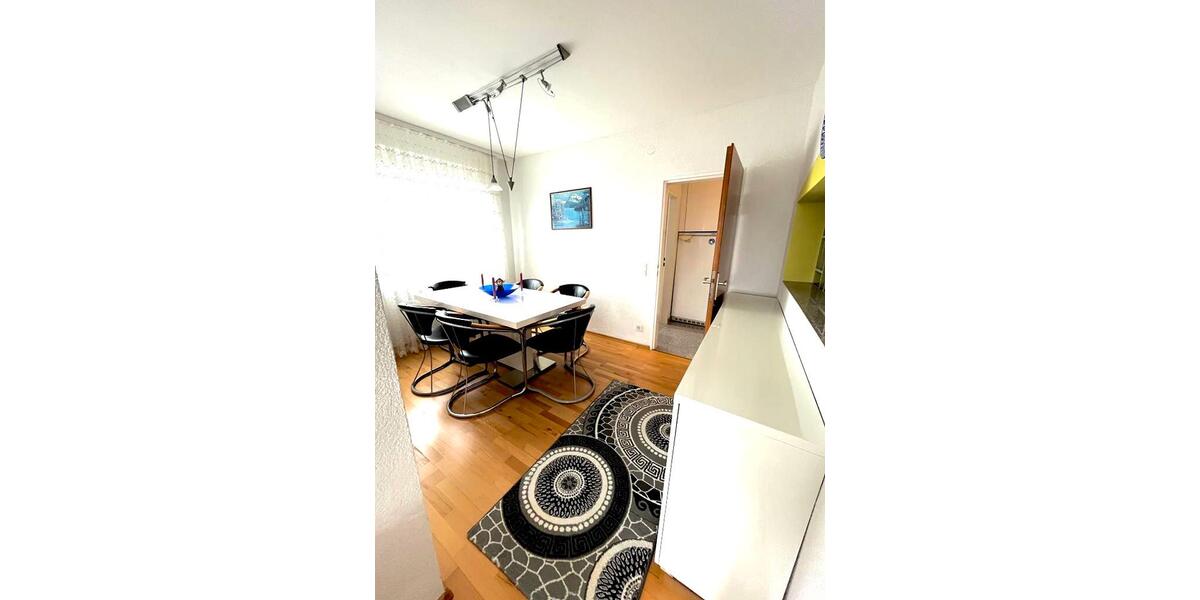 Etagenwohnung Sindelfingen Sindelfingen (Stadt) - 3 Zimmer, 98 m&sup2;, 1.300&euro; | Angebot:26415224