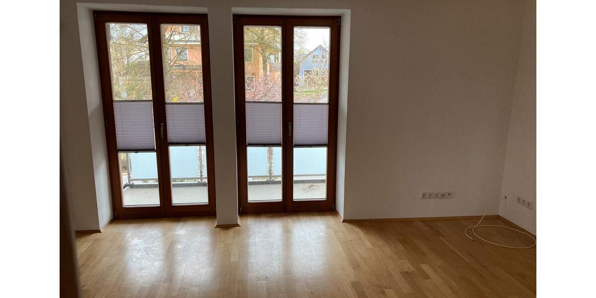 Etagenwohnung Ursensollen - 3 Zimmer, 90 m&sup2;, 810&euro; | Angebot:24838631