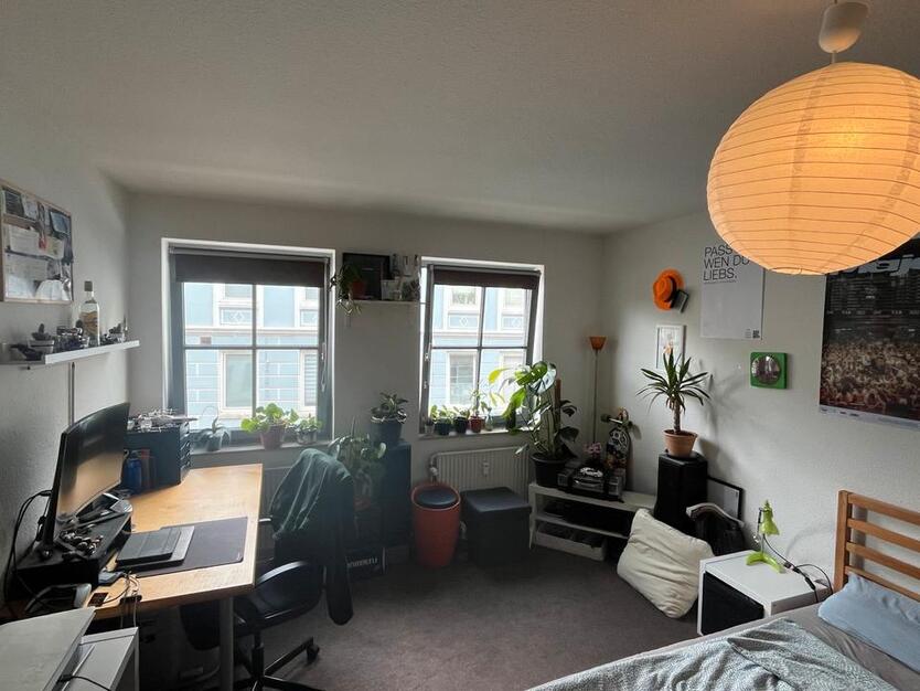 WG-Zimmer 340€ Warm Nur Studenten