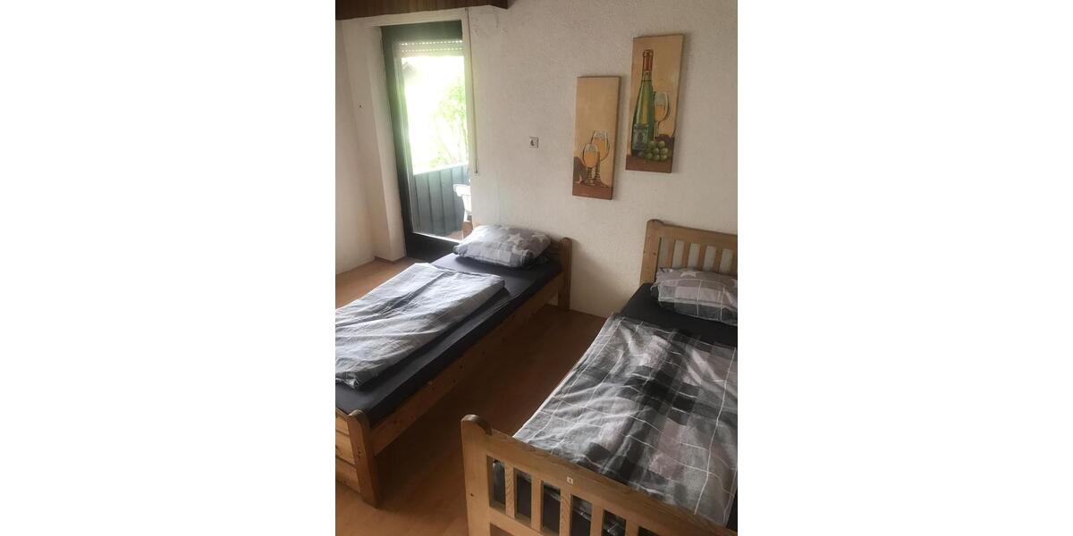 Wohnen auf Zeit Winzer - 12 Zimmer, 20 m&sup2;, 20&euro; | Angebot:26132692