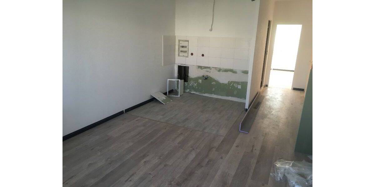 Etagenwohnung Brandenburg an der Havel Hohenstücken - 6 Zimmer, 123 m&sup2;, 860&euro; | Angebot:26064541