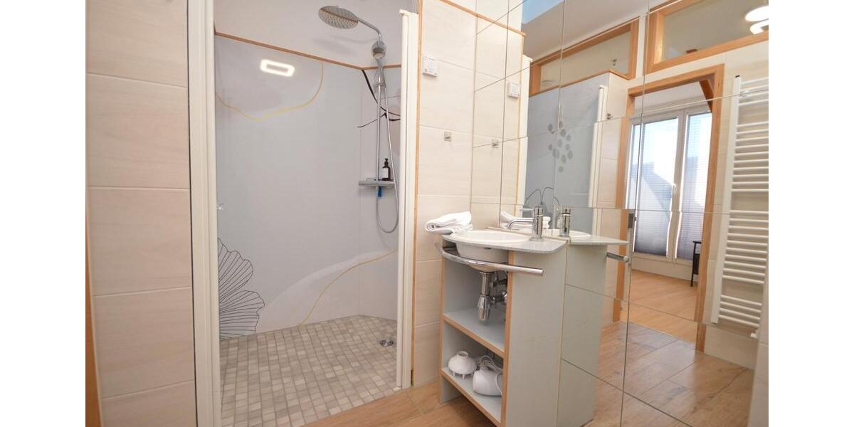 Wohnen auf Zeit Detmold Hakedahl - 10 Zimmer, 250 m&sup2;, 30&euro; | Angebot:24784467