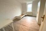 Helles Renoviertes WG Zimmer nahe zur FOM Universität zimmer