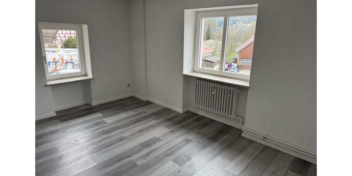 Etagenwohnung Elztal - 4 Zimmer, 84 m&sup2;, 900&euro; | Angebot:26253135