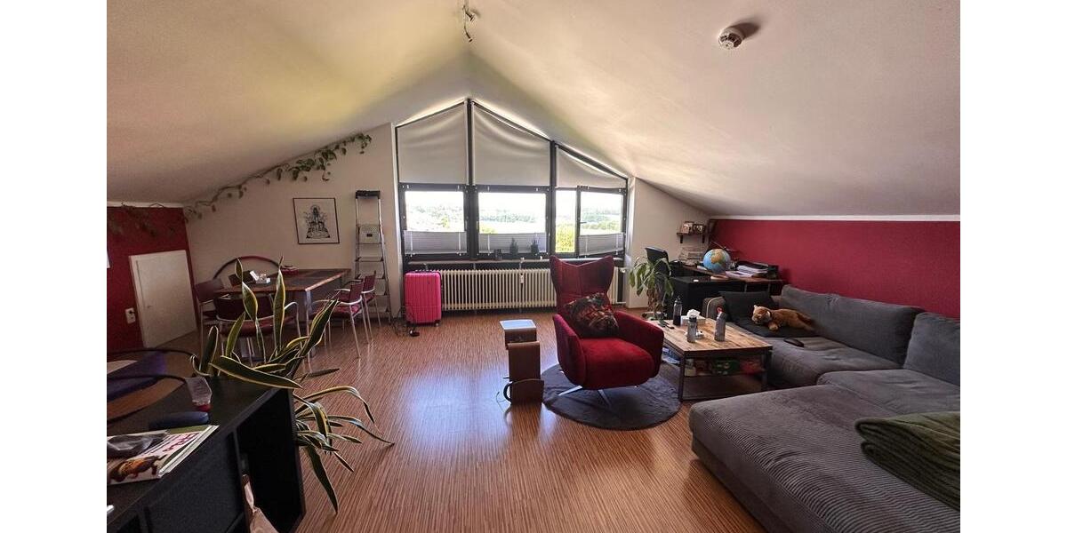 Dachgeschoßwohnung Hohenroth - 2 Zimmer, 67 m&sup2;, 550&euro; | Angebot:24215242