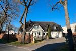 Villa Gronau (Westfahlen) - 10 Zimmer, 300 m&sup2;, 2.500&euro; | Angebot:26510920