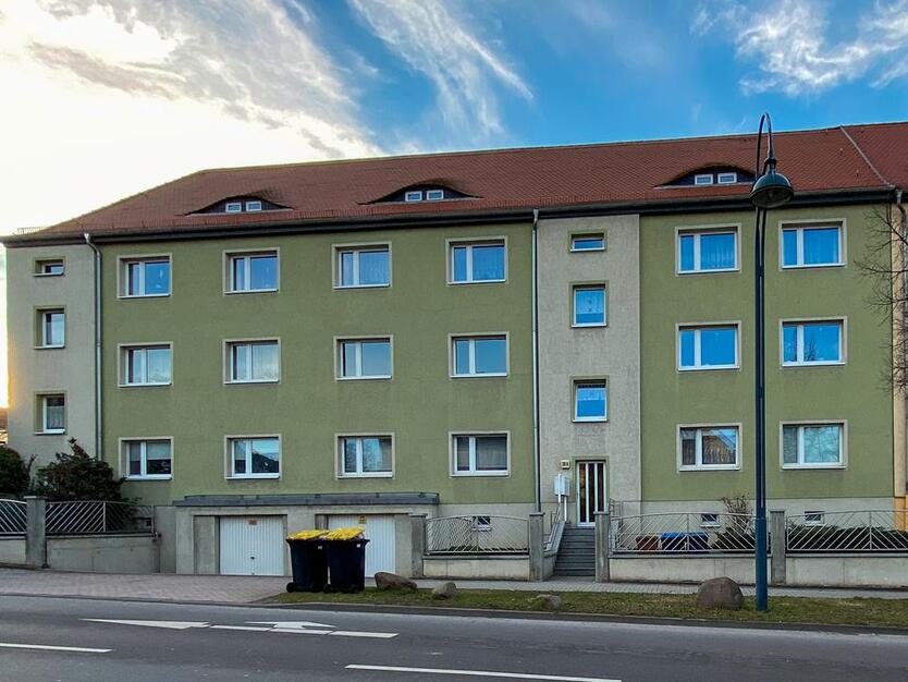 3-Raum-Wohnung mit Balkon am nördlichen Naumburger Stadtrand!