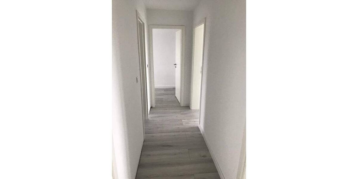 Etagenwohnung Glauchau Reinholdshain - 5 Zimmer, 105 m&sup2;, 640&euro; | Angebot:26834331