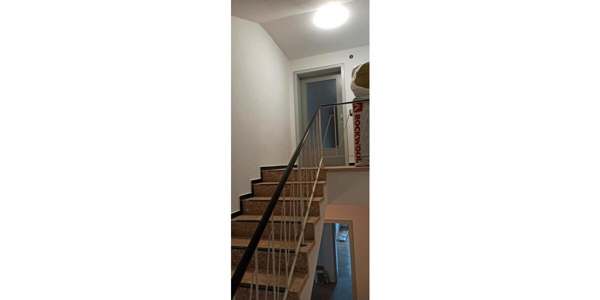 Dachgeschoßwohnung Blumberg - 3 Zimmer, 72 m&sup2;, 700&euro; | Angebot:24372499