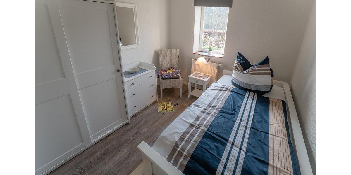 Erdgeschoßwohnung Zetel - 2 Zimmer, 54 m&sup2;, 650&euro; | Angebot:26702325