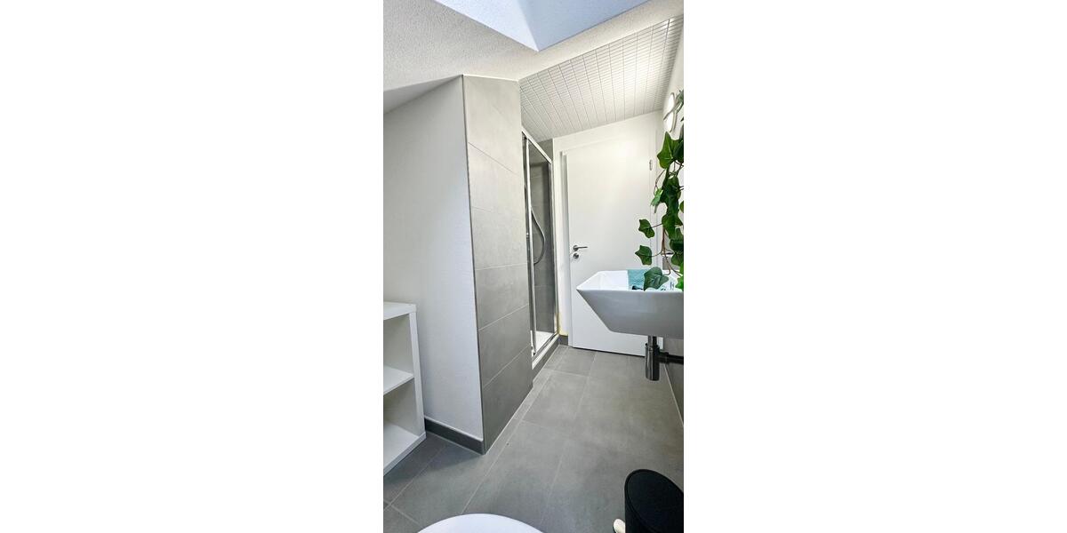 Dachgeschoßwohnung Karlsruhe Knielingen - 1 Zimmer, 1 m&sup2;, 400&euro; | Angebot:26247507