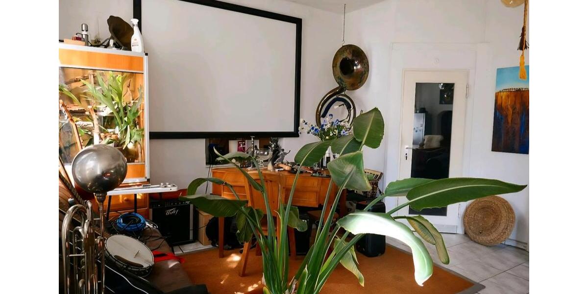 Wohnen auf Zeit Windeck - 1 Zimmer, 250 m&sup2;, 250&euro; | Angebot:23635643