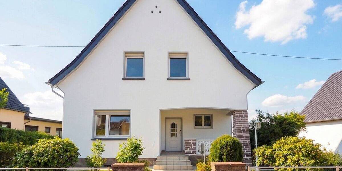 Einfamilienhaus Heusweiler Holz - 6 Zimmer, 1.350&euro; | Angebot:25928510