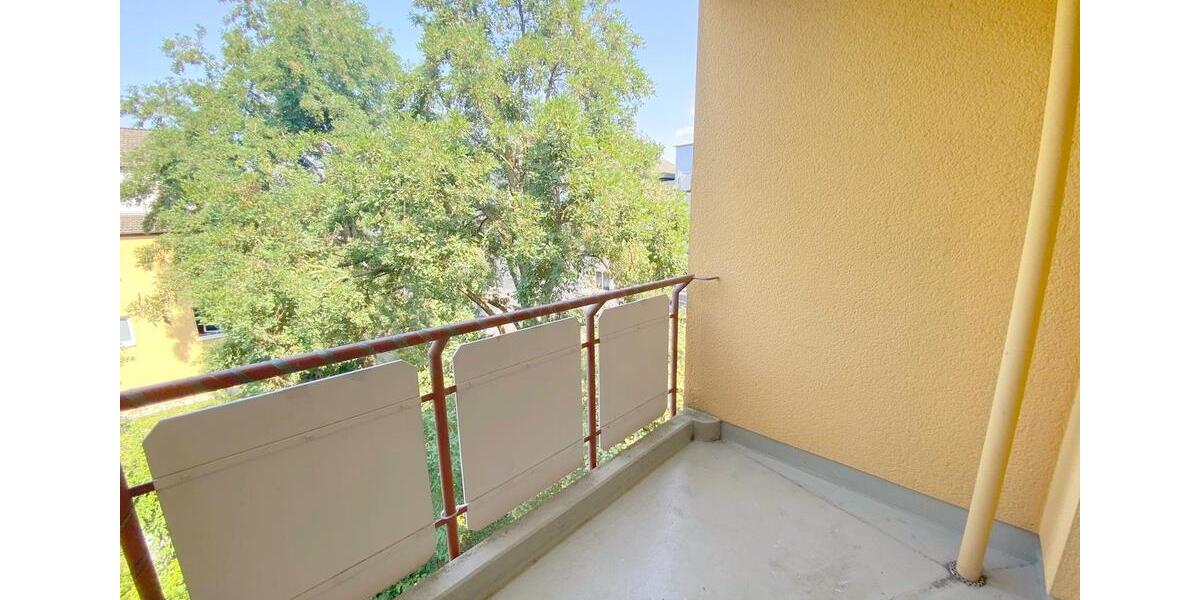 Etagenwohnung Trier Kürenz - 3 Zimmer, 73 m&sup2;, 1.040&euro; | Angebot:26006133