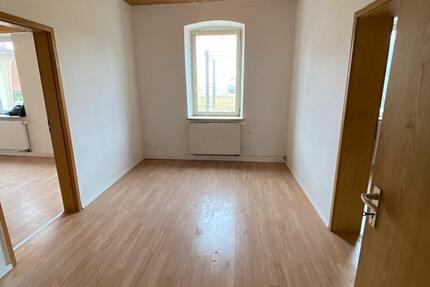 Wohnung Selb - 3.5 Zimmer, 90 m&sup2;, 580&euro; | Angebot:26587917