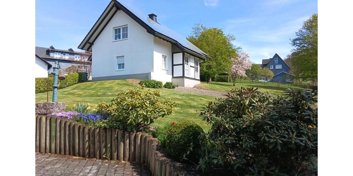 Einfamilienhaus Schmallenberg - 4 Zimmer, 120 m&sup2;, 850&euro; | Angebot:26464428