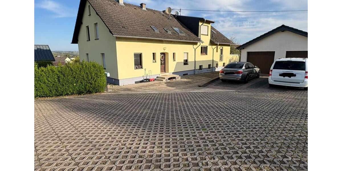 Doppelhaushälfte Bitburg - 5 Zimmer, 155 m&sup2;, 1.350&euro; | Angebot:26544411