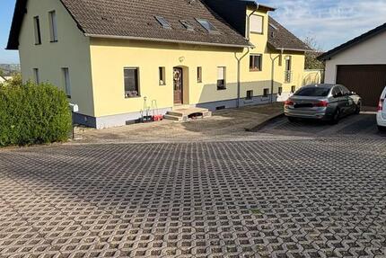 Haus Bitburg - 5 Zimmer, 155 m&sup2;, 1.350&euro; | Angebot:26544411