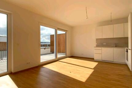 Helle 2-Zimmer-Wohnung mit Terrasse und Einbauküche 2 zimmer