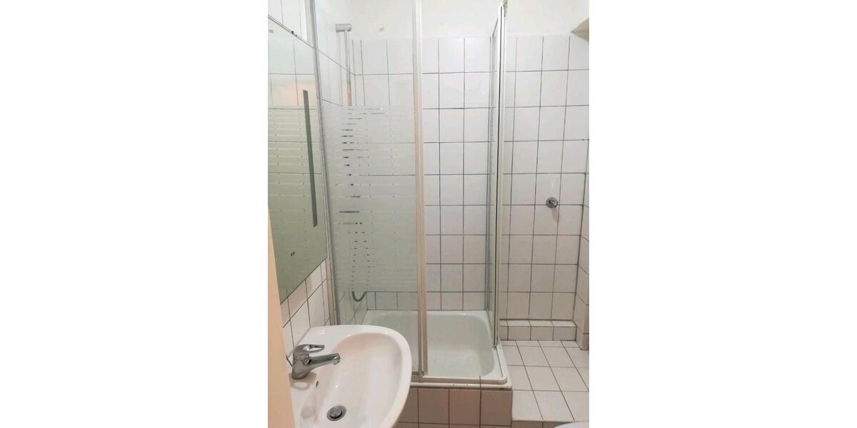 Erdgeschoßwohnung Essen Stadtbezirk III - 1 Zimmer, 25 m&sup2;, 400&euro; | Angebot:26688547