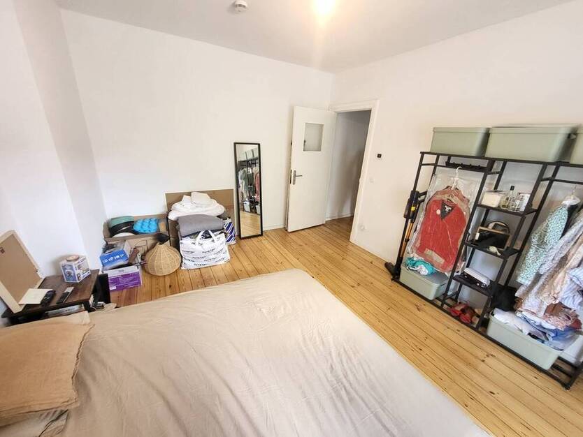 Zentrale Lage: Sanierte 2-Zimmer-Wohnung mit Balkon in HL-St. Jürgen (Nähe Uni), Ratzeburger Allee