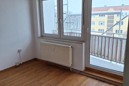 Wohnung Sömmerda - 2 Zimmer, 49 m&sup2;, 321&euro; | Angebot:24710989