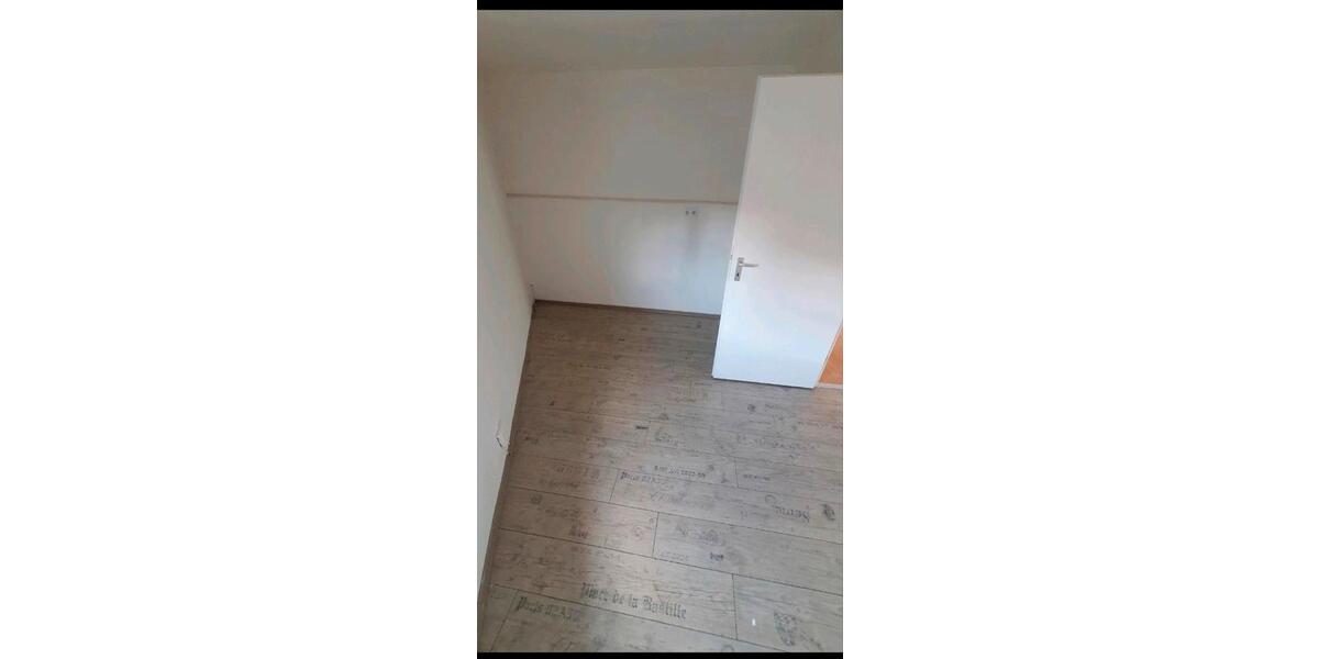 Dachgeschoßwohnung Selters (Taunus) - 3.5 Zimmer, 91 m&sup2;, 830&euro; | Angebot:24573719