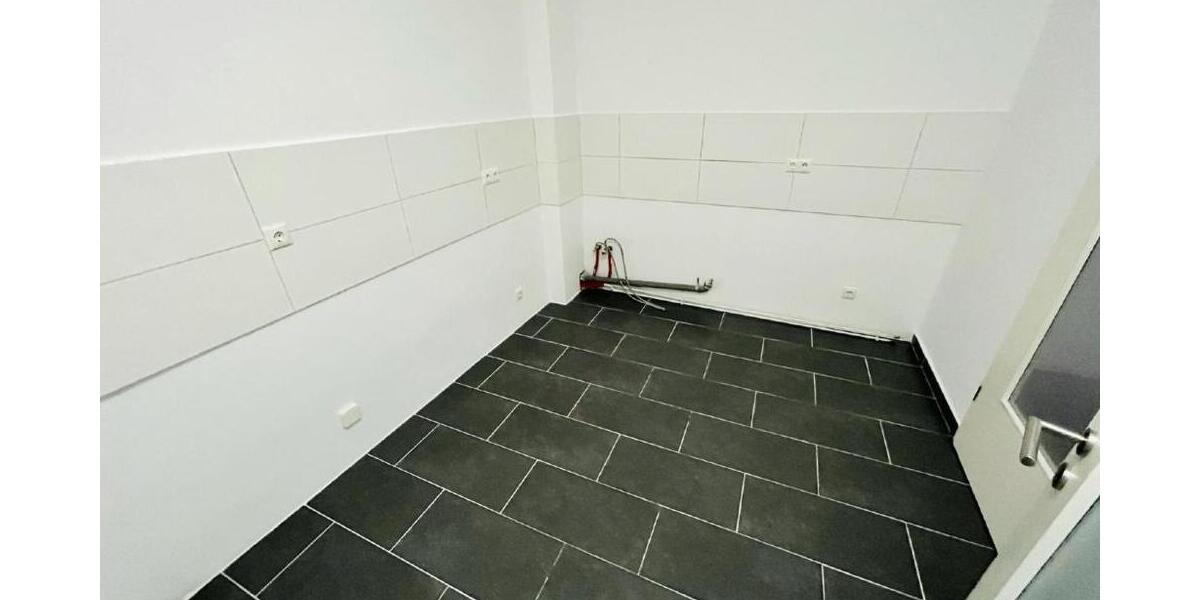 Modern sanierte 4 Raum-Wohnung mit Balkon und schickem Bad! - Etagenwohnung Gera Ostviertel | Angebot:26764737