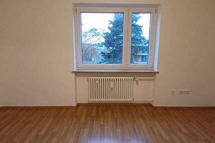 Wohnung zum Mieten in München 558,02 € 30.41 m²