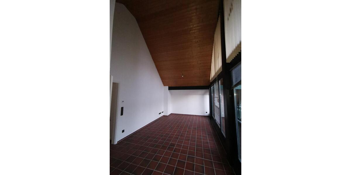 Dachgeschoßwohnung Garrel - 6 Zimmer, 120 m&sup2;, 850&euro; | Angebot:25631775