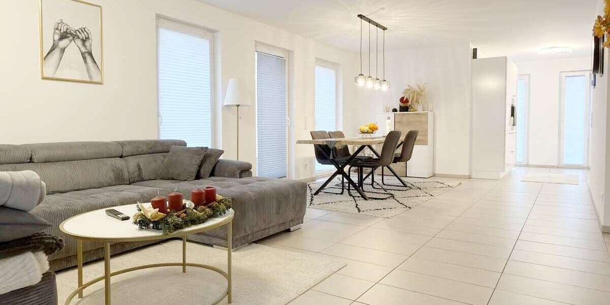 Etagenwohnung Langenfeld - 3 Zimmer, 111 m&sup2;, 1.550&euro; | Angebot:24393332