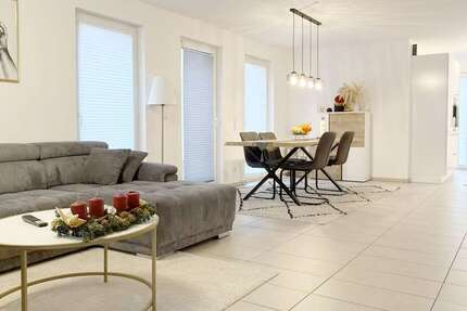 Wohnung zum Mieten in Langenfeld 1.550 € 111 m² 3 zimmer