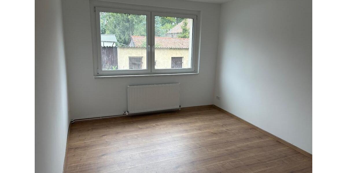 Frisch renovierte kleine 4-Zimmer-Wohnung auf dem Land 4 zimmer