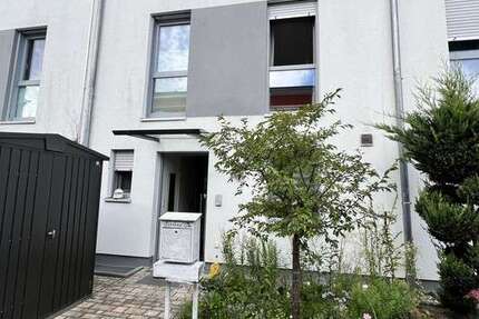 Wohnen auf Zeit in Baiersdorf 1.905 € 6 zimmer