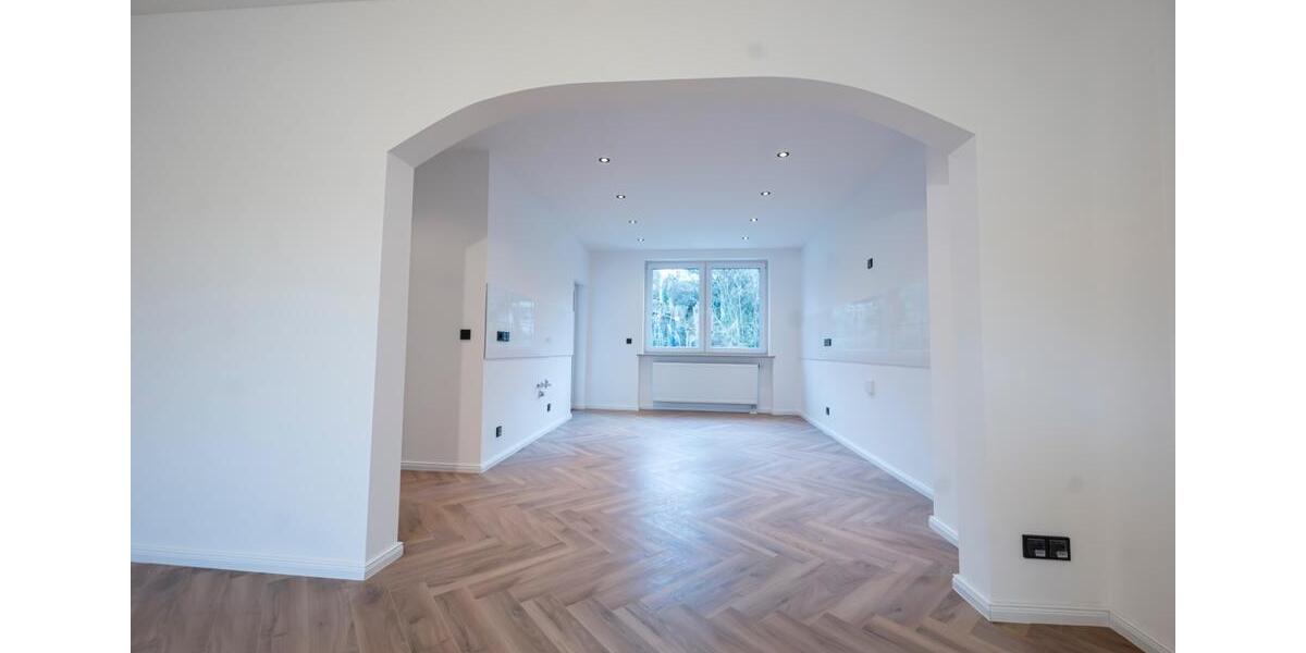 Erstbezug nach Sanierung – Moderne Maisonette Wohnung 4 zimmer