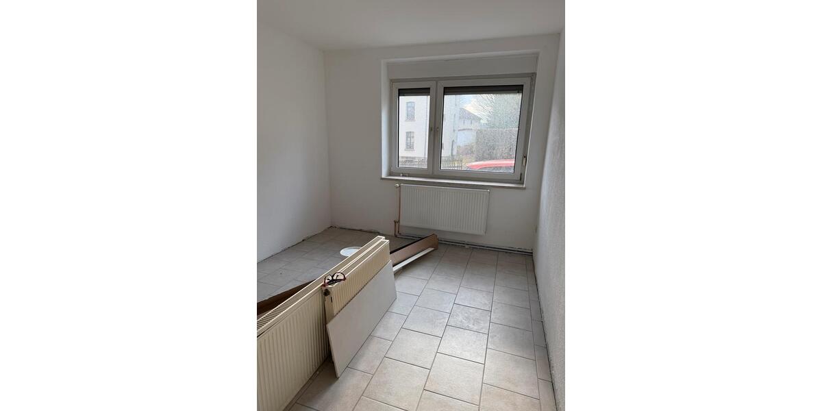 Erdgeschoßwohnung Bebra - 3 Zimmer, 70 m&sup2;, 700&euro; | Angebot:25859864