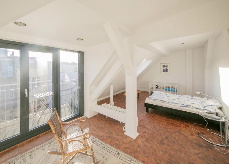 Dachgeschoßwohnung Berlin Charlottenburg-Wilmersdorf - 5 Zimmer, 222 m&sup2;, 5.000&euro; | Angebot:24398284